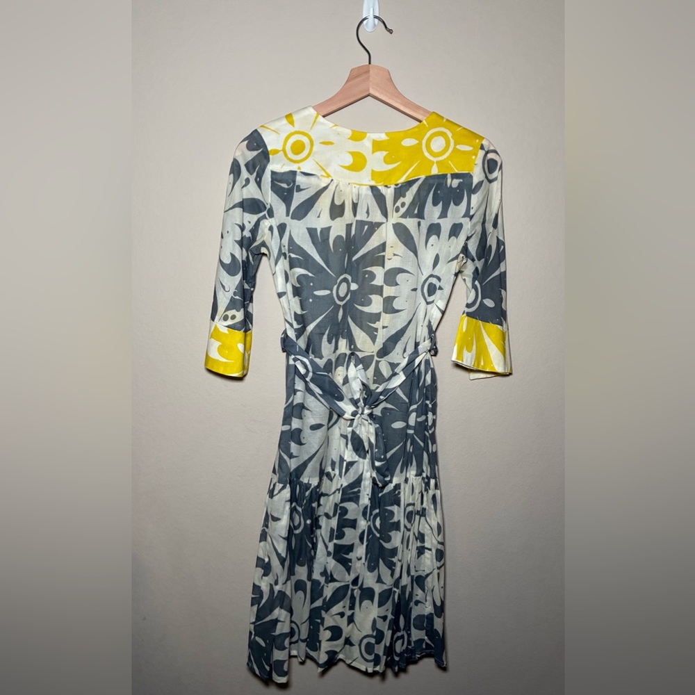 Women’s Corey Lynn Calter Size 6 yellow/grey/white floral print Dress - Picture 9 of 9